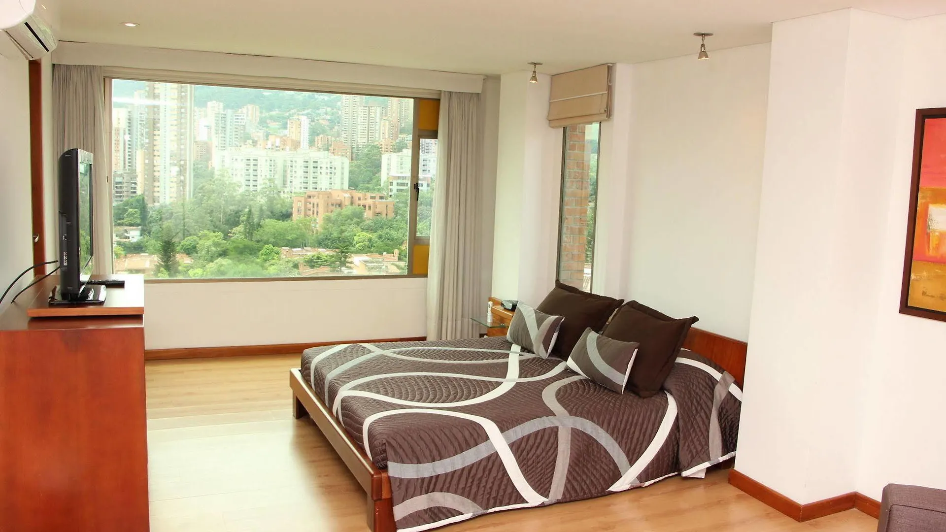 ****  Hotel Casa Victoria Medellin Colombia